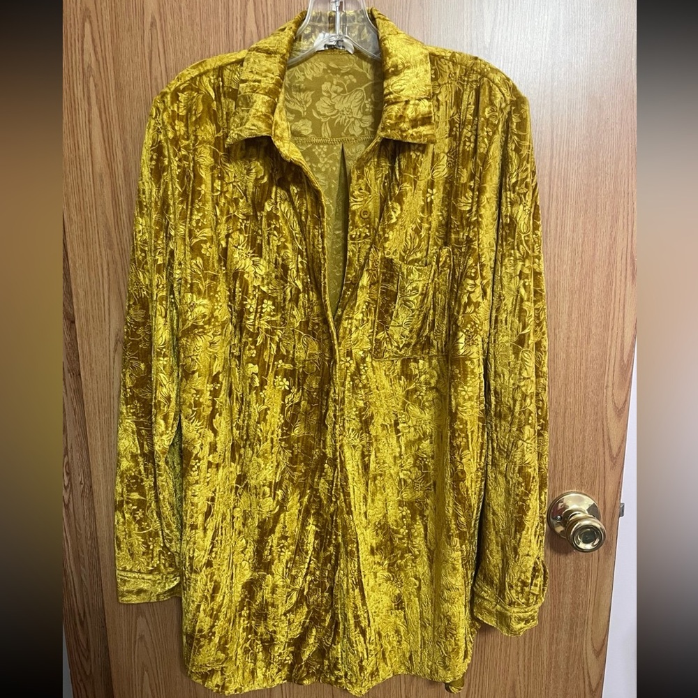 Umgee Mustard Floral Velvet Jacket
